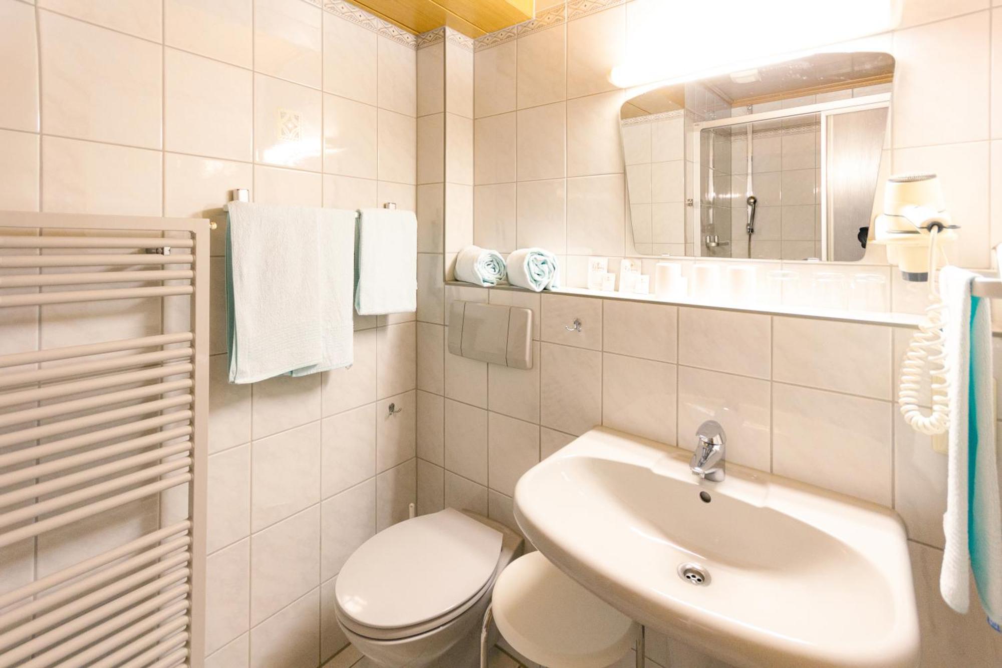 Hotel Gruenwinkel Oberharmersbach Eksteriør billede